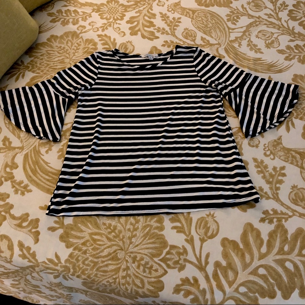Green Envelope elbow length bell sleeve top